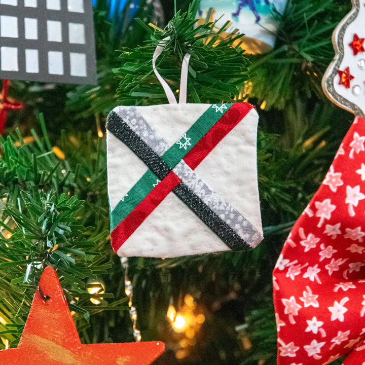 Dawn Christmas Tree Ornament Pattern - pdf