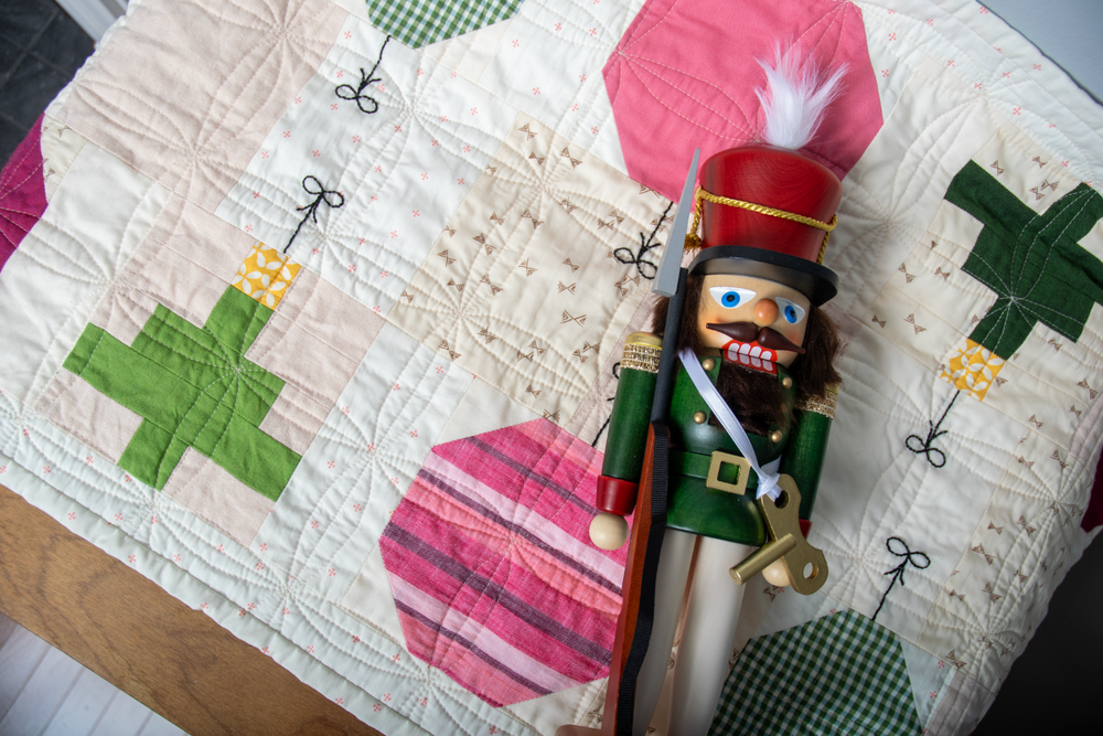 Gloria Christmas Table Runner Quilt Pattern